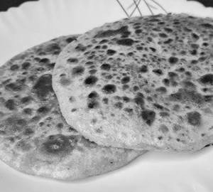 Sattoo Paratha (2 Pcs)