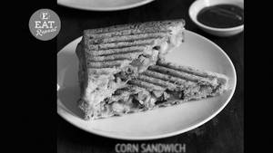 Peri Peri Cheesy Corn Sandwich