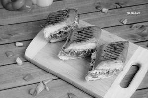 Garlic Bread Sandwich