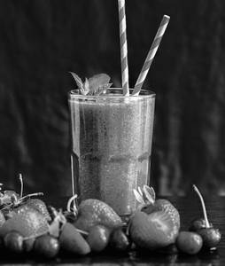 Strawberry Juice (700 Ml)