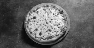 Classic Margherita Pizza