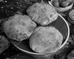 Poori [3pcs]                     