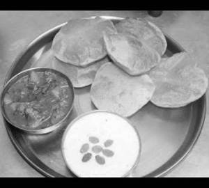 Puri [6 Pcs] + Aloo Tamatar Gravy + Kheer [250 Gm]