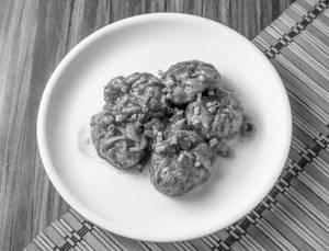 Chicken Fried Cheese Momos (10 Pcs)