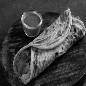 Soya Makhani Parantha Roll
