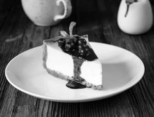 Blueberry cheese pastry