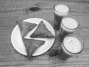 Tea And Veg Samosa              