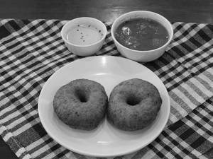 Udid Vada