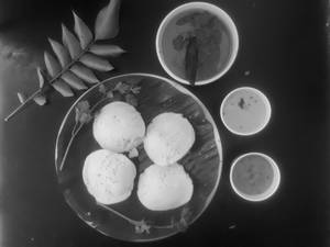Idli [ 2 Nos ]