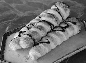 Chocolate Cream Roll (2pc)