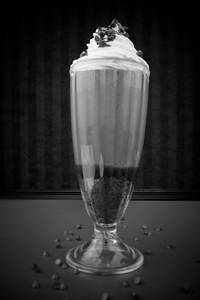 Dutch Truffle Cake Shake [350 Ml, Serves 1]