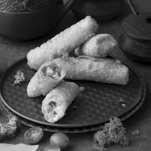 Cheesy Cigar Rolls