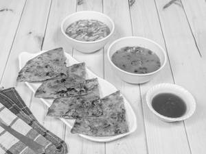 Matar Paratha Thali