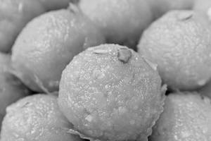 Kanpuri Motichoor Laddu
