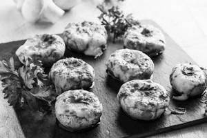 Tandoori Malai Mushroom {8 Pcs}