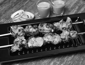 Chicken Tikka (8pcs)