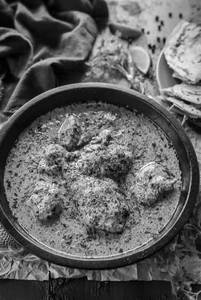 Kali Mirch Chaap Gravy