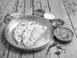 Punjabi Paneer Paratha Thali