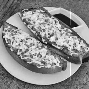 Cheese Chilly Garlic Toast