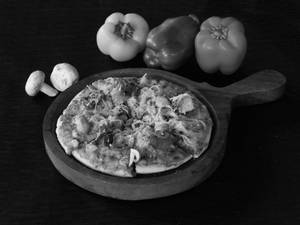 Chicken Mushroom Pizza Large
