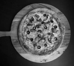 M Veg Pizza
