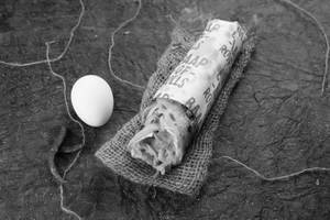 Double egg roll                                                    