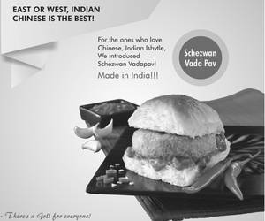 Schezwan vadapav