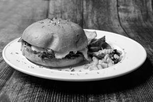 Vegetables Cheese Burger.