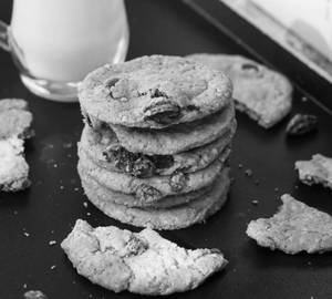Oatmeal Raisin Cookies (180 Gms)