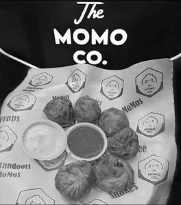 Fried Veg Momos [6 Pieces]