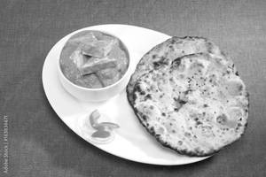 Shahi Paneer with Roti Combo.