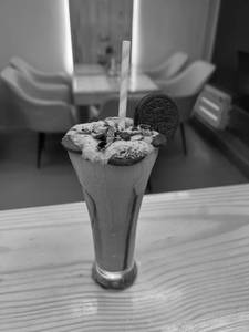 Dark Chocolate Kitty Oreo Shake