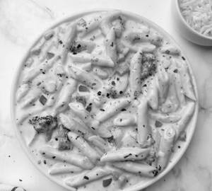 White Sauce Pasta (Penne)