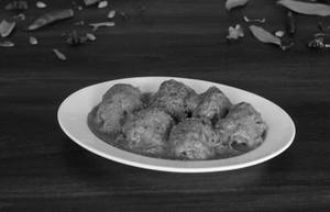 Chicken Achari Butter Masala [6 Pieces]