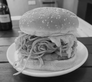Noodles Burger