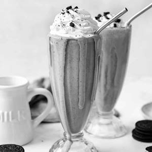 Vennila ice cream shake