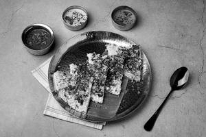 Veg Uttapam