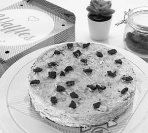 Kiki and oreo waffle cake double layer