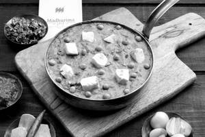 Matar Paneer