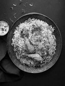 Chicken Dum Biryani (1 Kg: Serves 7-8)