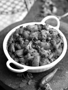 Aloo Gobi Mutter