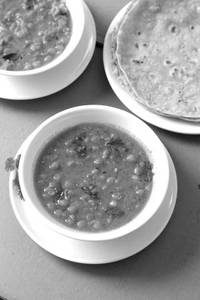 Chapathi With Veg Kuruma