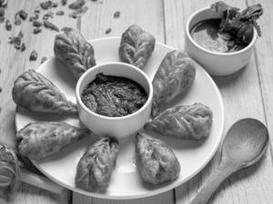 Chicken Fried Momos (8 Pieces)