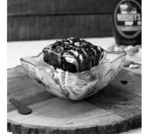 Brownie With Icecream Sundae