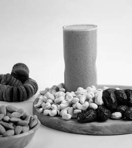 Dry Fruit Mix Shakes