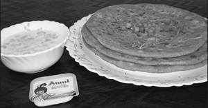 Matar Paratha