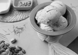 Kesar Pistachio Ice Cream