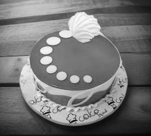 Eggless Strawberry Cake