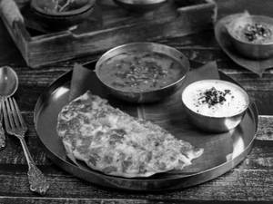 Tomato Uttapam