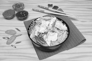 Egg Hakka Noodles